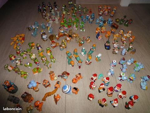 163 figurines Kinder Surprise / 22 collections