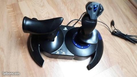 un Joystick thrustmaster Hotas 4 PS4