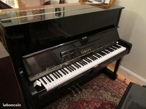 Pianos Yamaha U1 blancs ou noirs