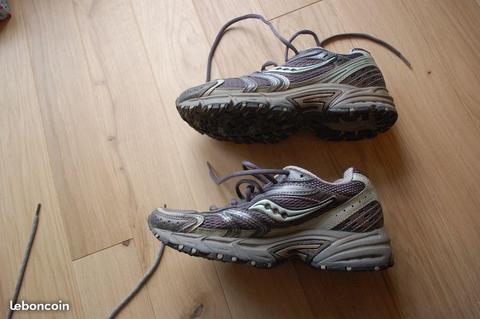 Chaussures de Running/Trial Taille 37