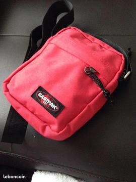 Pochette eastpak