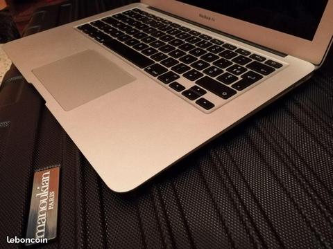 Macbook Air mi-2012 + SSD (Neuf)