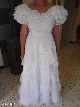 Robe de mariée vintage - lire l'annonce d'abord