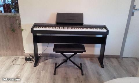 Piano Casio CDP-100