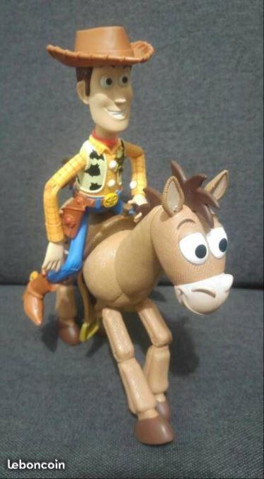 Figurines Toy Story Woody et Pile Poil