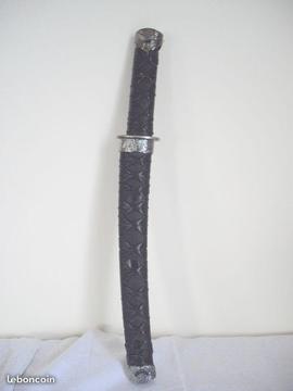 Katana. sabre japonais.