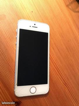 Iphone 5S - Blanc- Bon état général