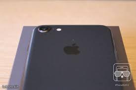 IPhone 8 noir 64 gb état neuf pas servi garanti