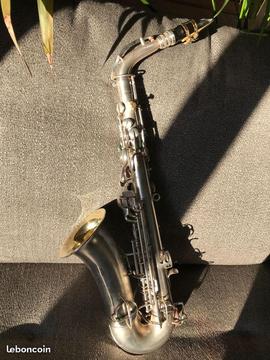 Saxophone alto Conn Chu Berry 1925 Super état
