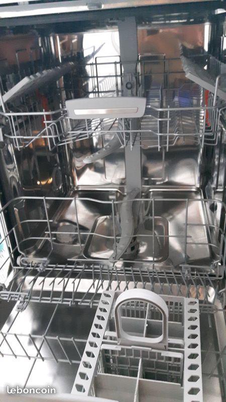 Lave vaisselle hotpoint 10 couverts