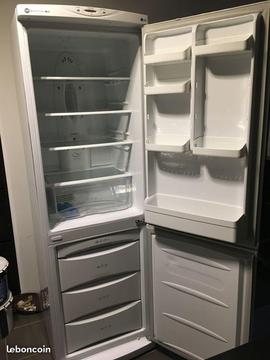 Réfrigérateur congélateur lg 303 litres