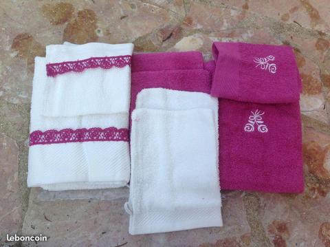Ensemble serviettes toilette et 4 gants