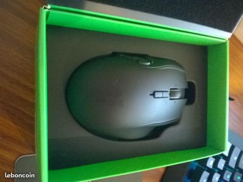 Souris Razer Naga Hex V2 Comme neuve + Boîte