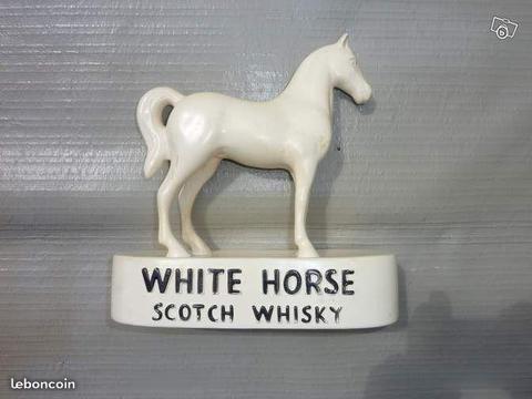 Cheval blanc white horse scotch whisky