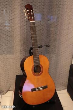 Guitare classique Yamaha C40