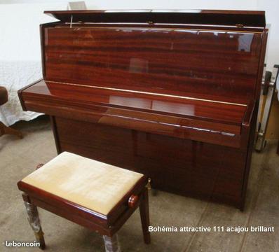 Piano Bohémia 111