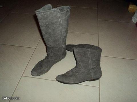 Bottes grises - Taille 39 - NEUVE