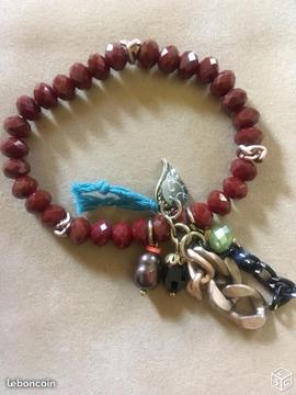 Bracelet femme original bordeaux Breloques