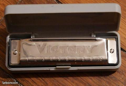 Petit harmonica VICTORY, avec boîte de rangement