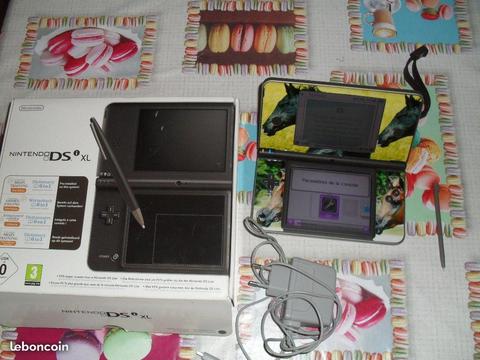 Console Nintendo DSI XL+chargeur+stylet+1jeux+boit