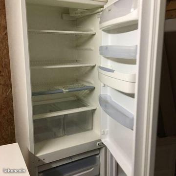 Combiné frigo congélateur
