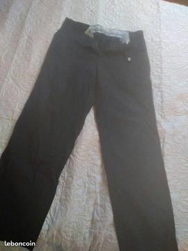 Pantalon galeries Lafayette 100% laine t 42