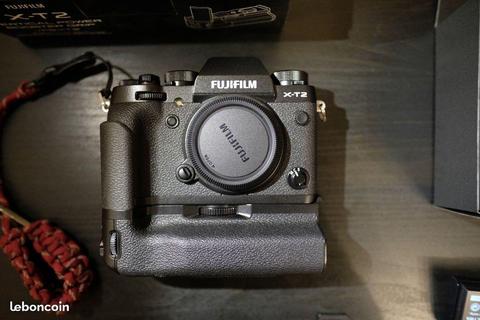 Fujifilm X-T2 avec Fuji XT2 Grip