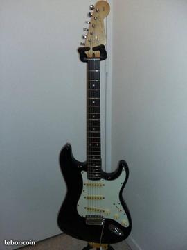 Guitare Fender Stratocaster MIJ