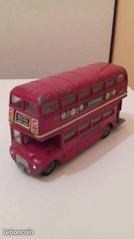 Bus miniatures