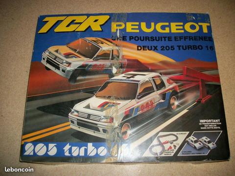 Circuit de voiture TCR Peugeot 205 Turbo 16
