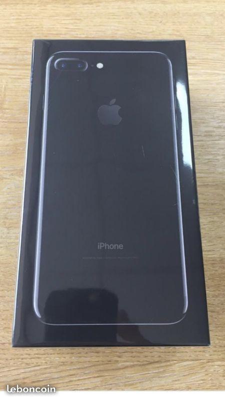 Iphone 7 Noir brillant jet Black 128Go neuf