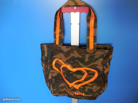 Sac à main Mam'Zelle kaki motif coeur orange