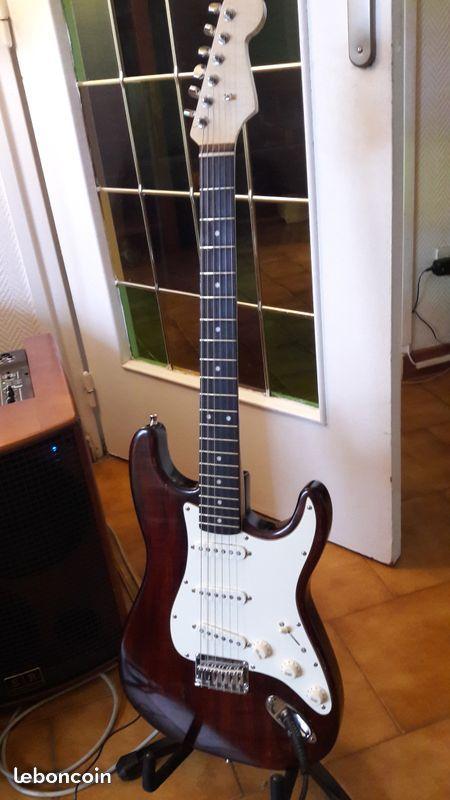 Guitare Stratocaster custom