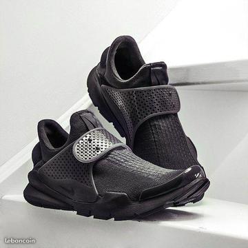 Nike sock dart all black limited 46