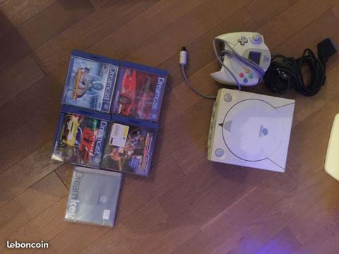 Dreamcast 1 manette 4 jeux