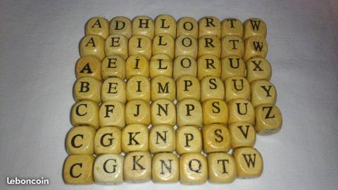 54 Perles en bois lettres de l'alphabet carrées1cm