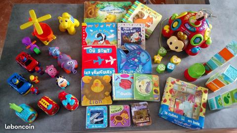 Lot de 28 jouets et livres 1 er âge 0-3 ans