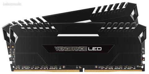 Kit ram DD4 32 Go Corsair Vengeance LED 3200 MHz