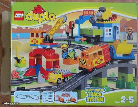 Lego Duplo train 10