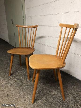 2 belles chaise en bois + escabot