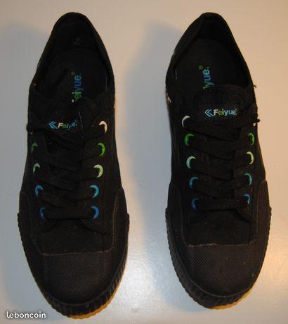 Chaussures/baskets basses Feiyue- taille 40