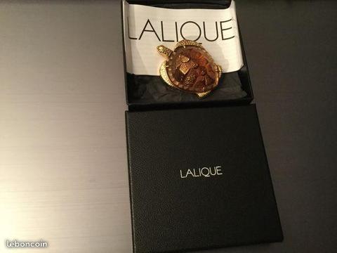 Broche tortue ambre et bronze « lalique »