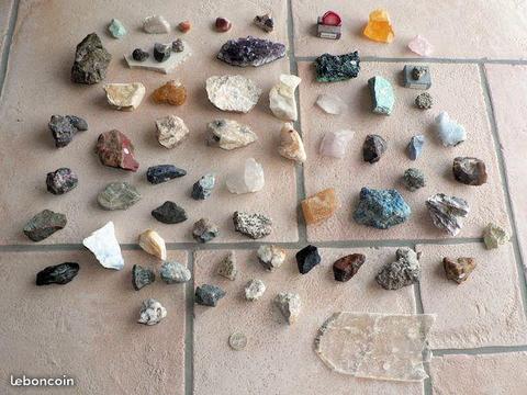Collection de 64 roches et minéraux