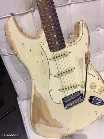 Fender strato