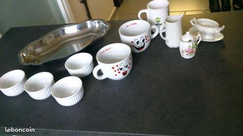Lot de vaisselle: tasses 