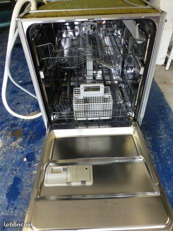Lave vaisselle whirlpool adg 4620 ix
