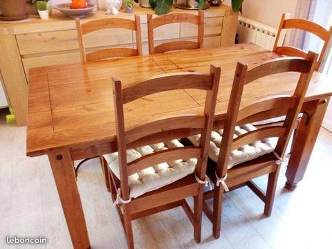 Table en bois massif + 6 chaises