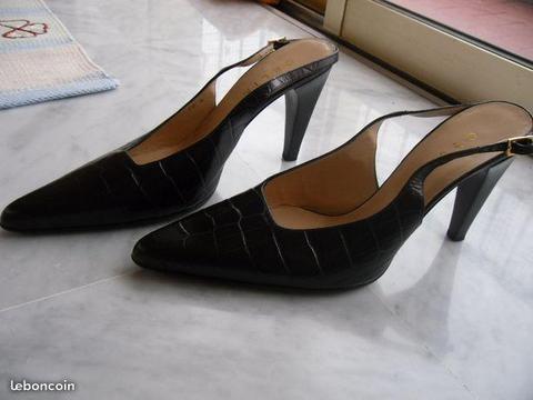 Belles Chaussures Cuir CELINE- CHAUSSURES NEUVES
