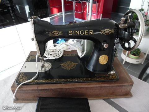 Machine à coudre SINGER ancienne
