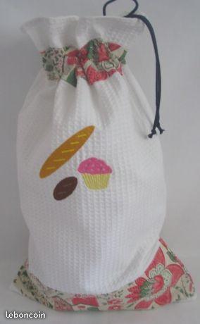 Sac en tissu brodé et confectionner neuf